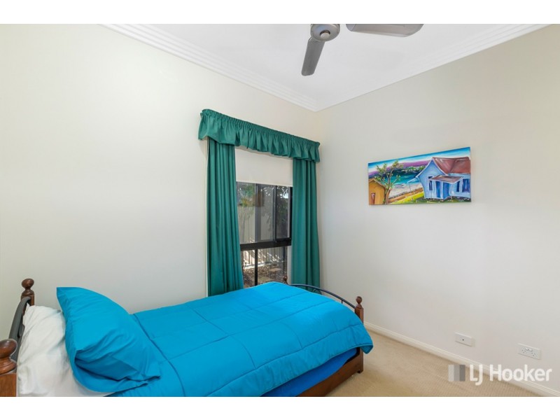 4 Oak Street, Ormiston QLD 4160