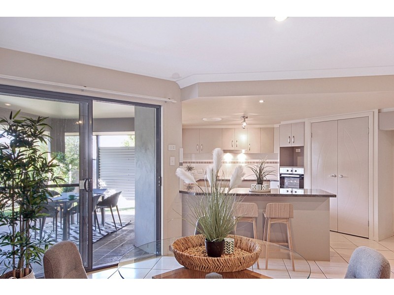 25 Cole Street, Redland Bay QLD 4165