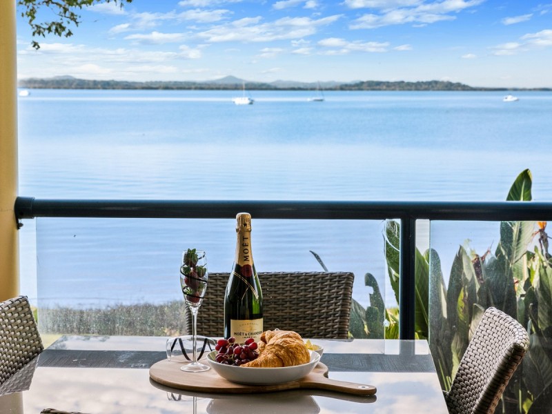 2/39 Colburn Avenue, Victoria Point QLD 4165