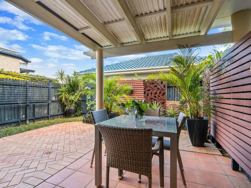 2/39 Colburn Avenue, Victoria Point QLD 4165