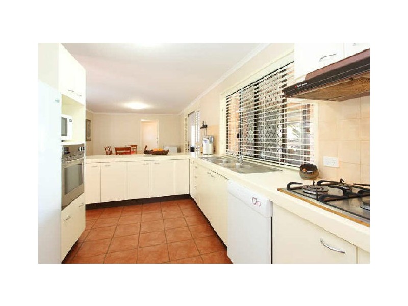 5 Curtis Court, Cleveland QLD 4163