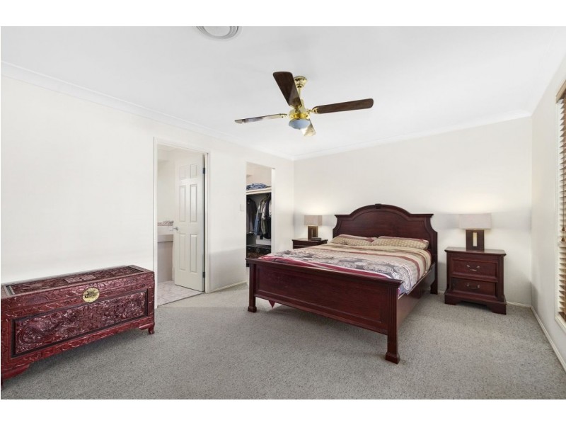 9 Westburn Court, Redland Bay QLD 4165