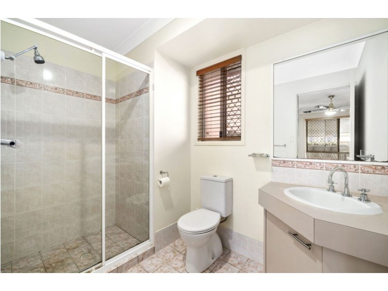 9 Westburn Court, Redland Bay QLD 4165