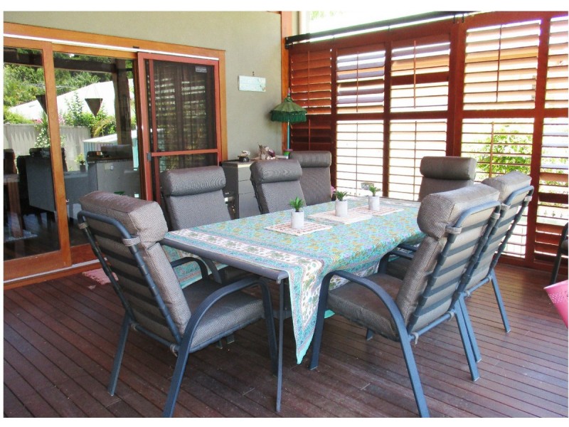 31 Shirley Street, Coochiemudlo Island QLD 4184