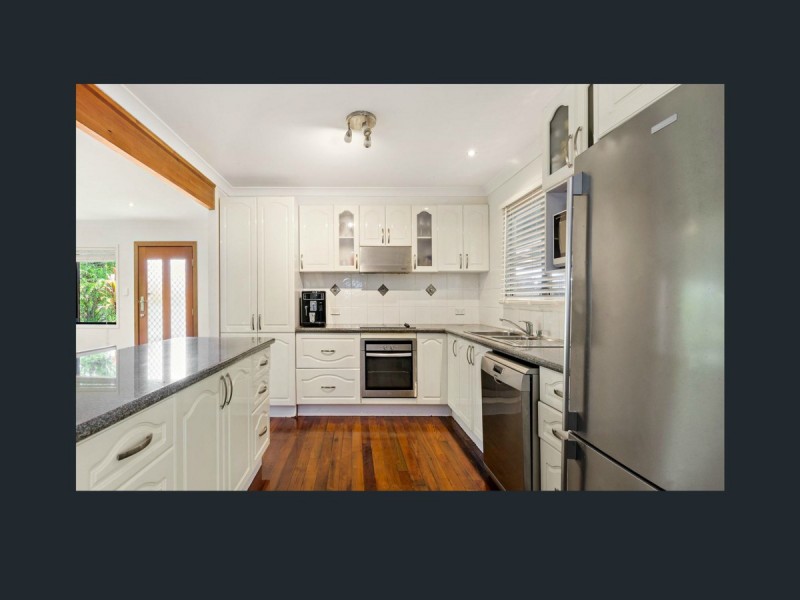 50 Agnes Street, Birkdale QLD 4159