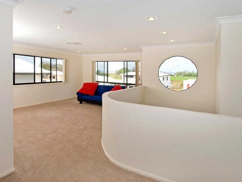 7 Seaspray Street, Thornlands QLD 4164