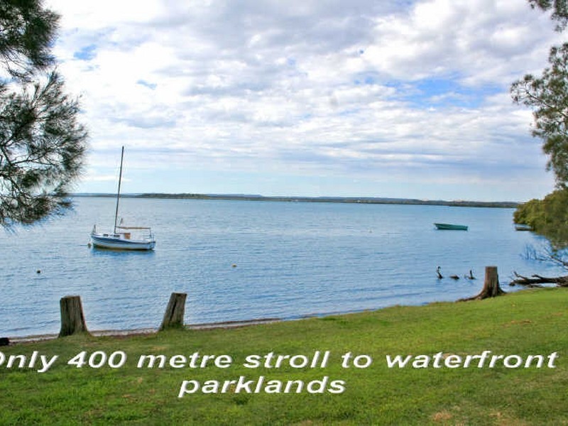 96 Collins Street, Redland Bay QLD 4165