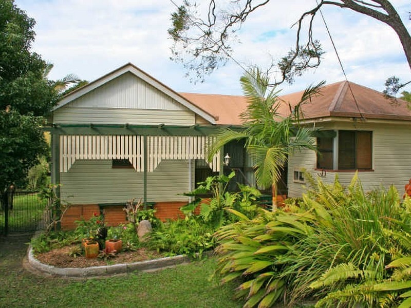 96 Collins Street, Redland Bay QLD 4165