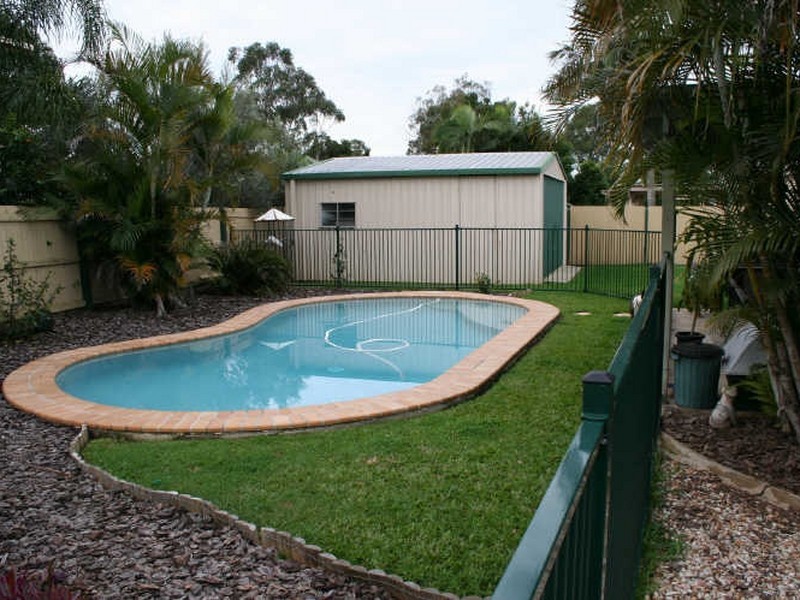 10 Anita Street, Redland Bay QLD 4165