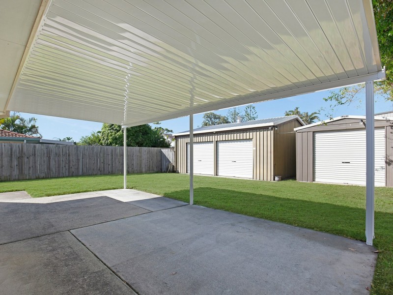 27 Rusbrook Street, Redland Bay QLD 4165