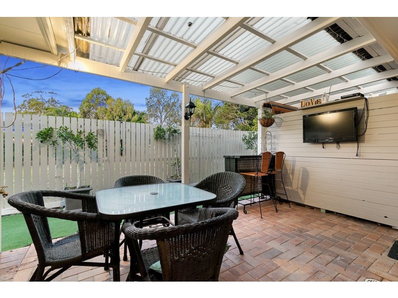 88 Main Street, Redland Bay QLD 4165