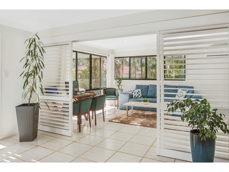 26 Treasure Island Avenue, Karragarra Island QLD 4184