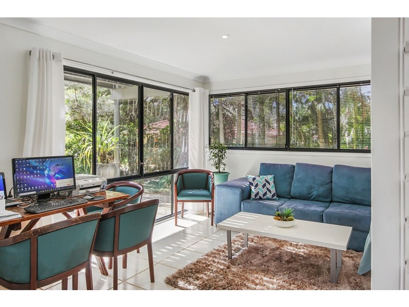 26 Treasure Island Avenue, Karragarra Island QLD 4184