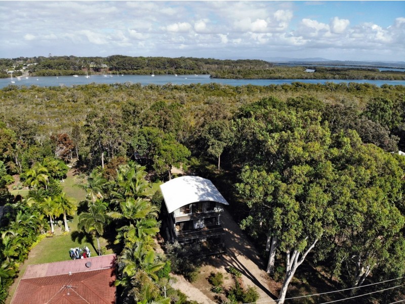 26 Treasure Island Avenue, Karragarra Island QLD 4184