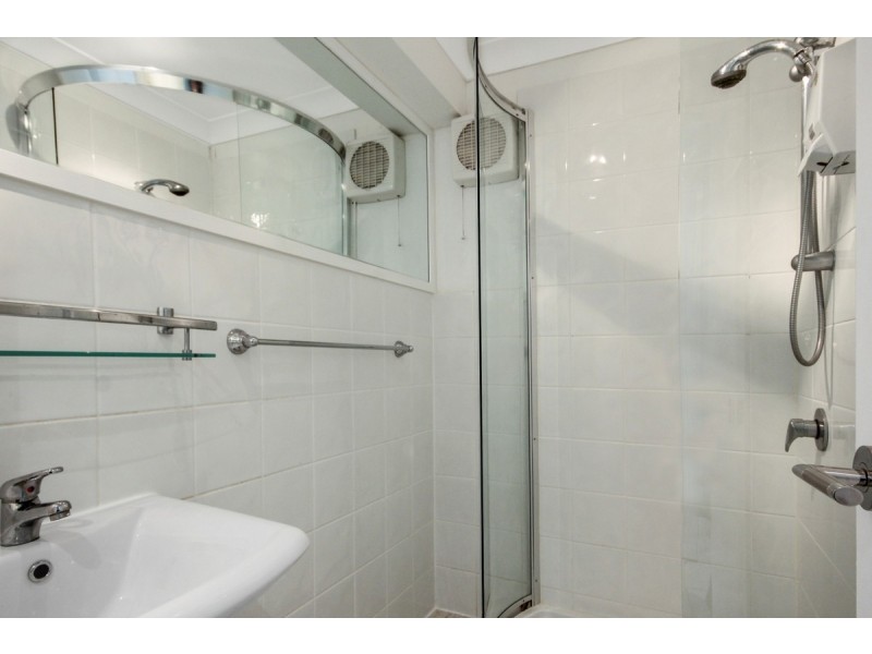 26 Treasure Island Avenue, Karragarra Island QLD 4184