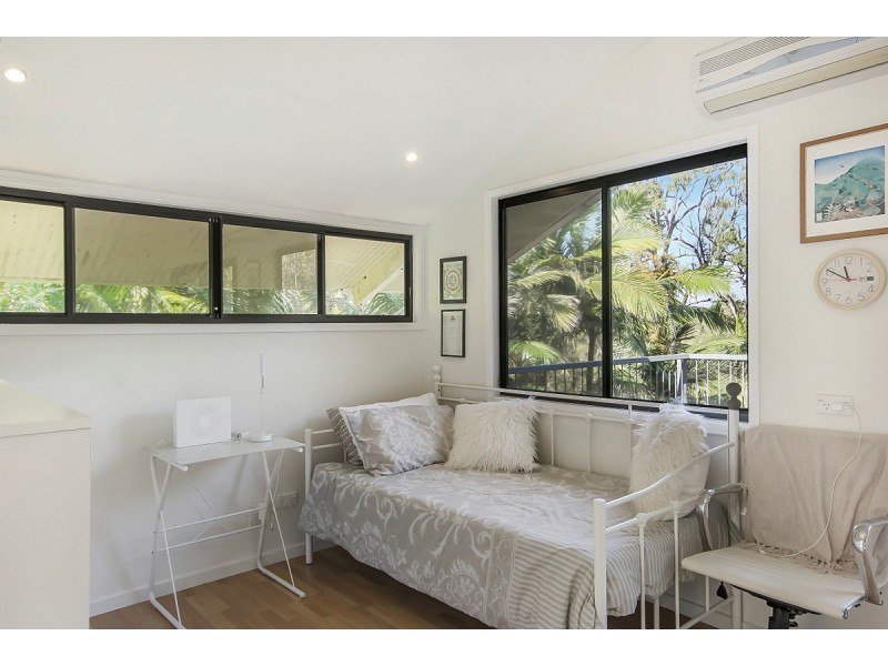 26 Treasure Island Avenue, Karragarra Island QLD 4184