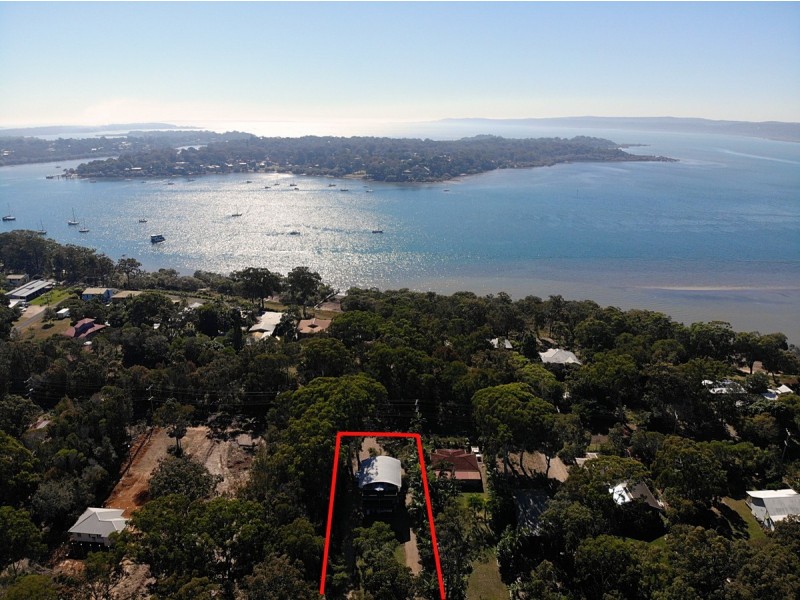 26 Treasure Island Avenue, Karragarra Island QLD 4184
