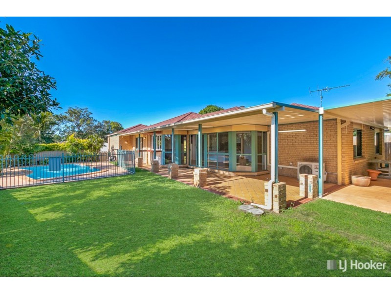 17 Burbank Road, Birkdale QLD 4159