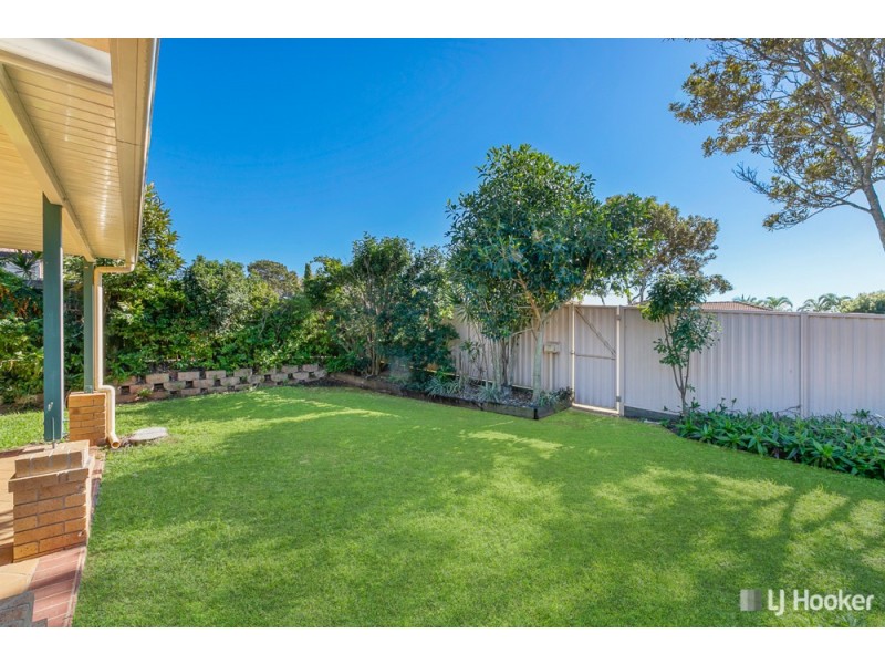 17 Burbank Road, Birkdale QLD 4159