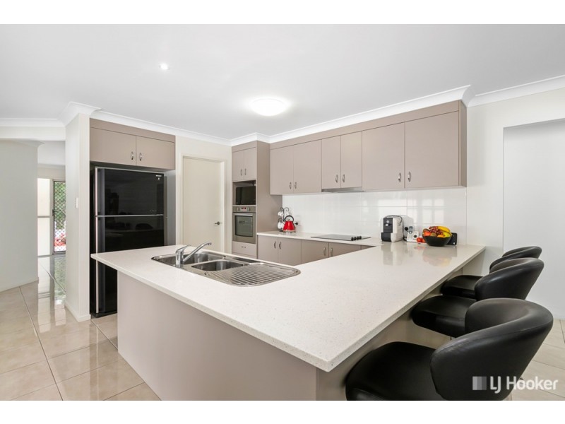 3 Jerrys Place, Thornlands QLD 4164