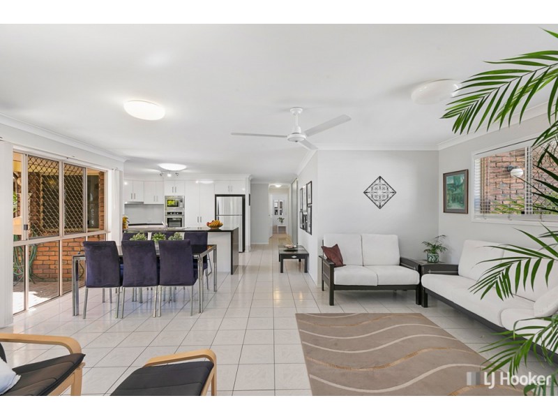 15 Zephyr Court, Birkdale QLD 4159