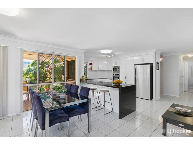 15 Zephyr Court, Birkdale QLD 4159