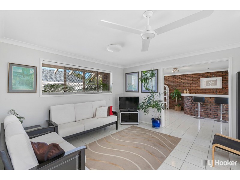 15 Zephyr Court, Birkdale QLD 4159