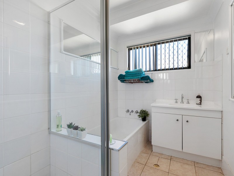 90 Coburg Street East, Cleveland QLD 4163