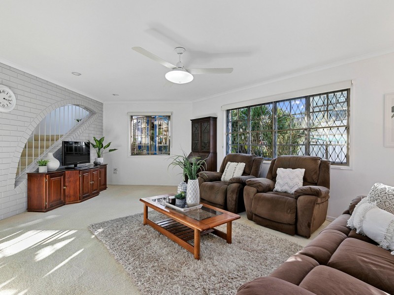 6 Tarcutta Street, Cleveland QLD 4163