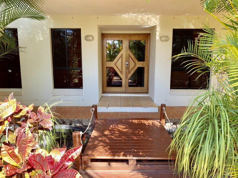 7 Truro Court, Redland Bay QLD 4165