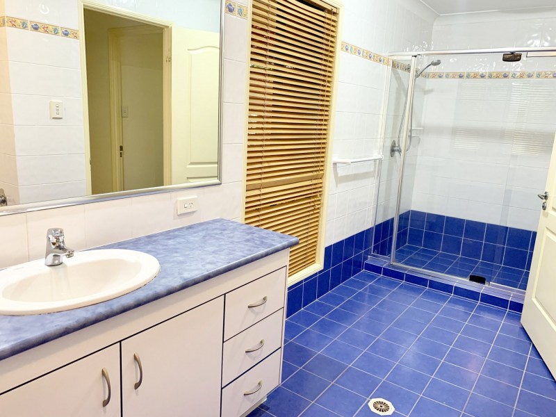 7 Truro Court, Redland Bay QLD 4165