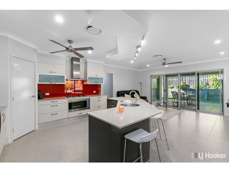 12 Clive Road, Birkdale QLD 4159