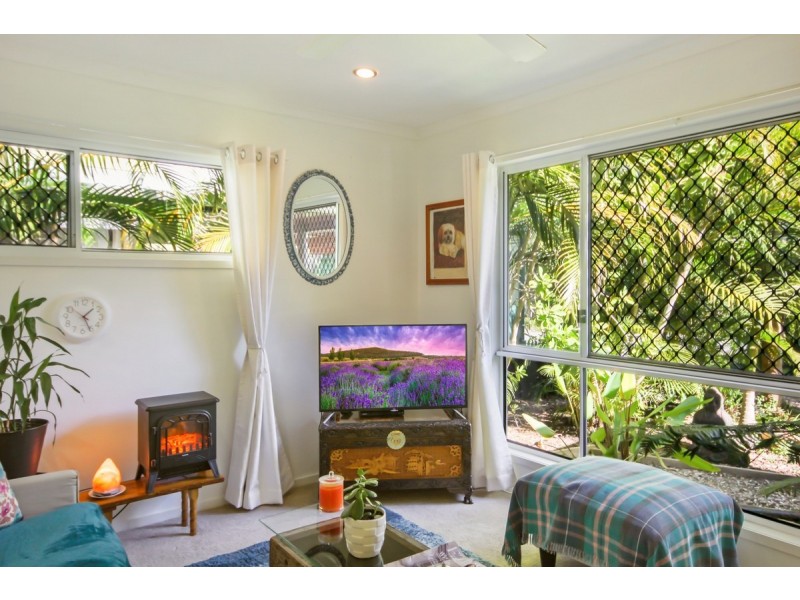 56 Alexander Street, Macleay Island QLD 4184