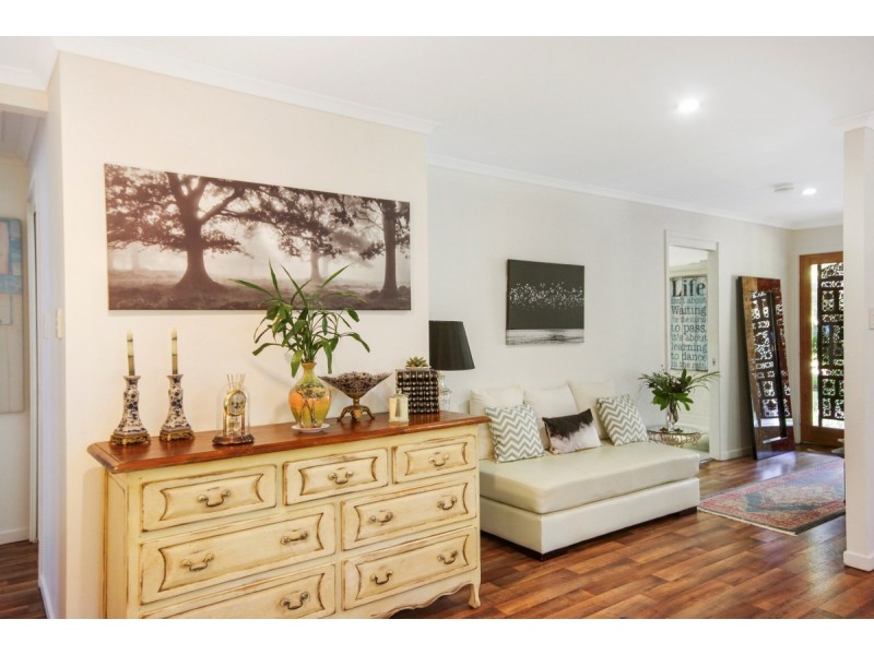 56 Alexander Street, Macleay Island QLD 4184