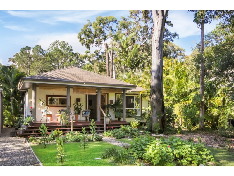 56 Alexander Street, Macleay Island QLD 4184