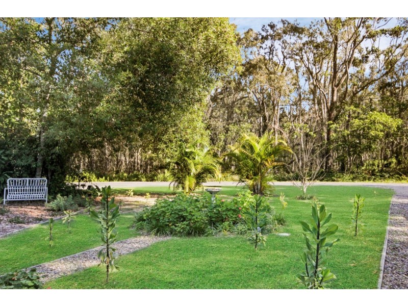56 Alexander Street, Macleay Island QLD 4184