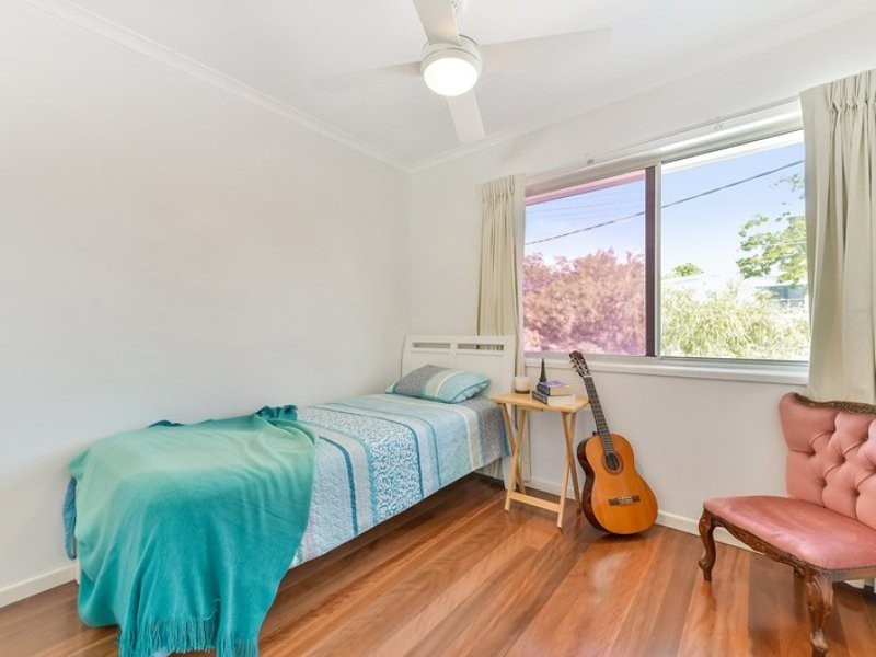 35 Bates Drive, Birkdale QLD 4159