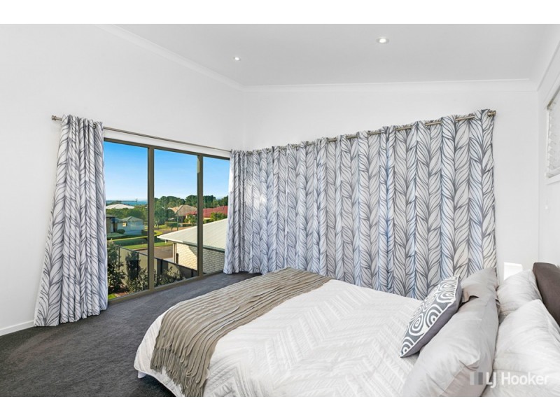 28 Huntly Place, Redland Bay QLD 4165