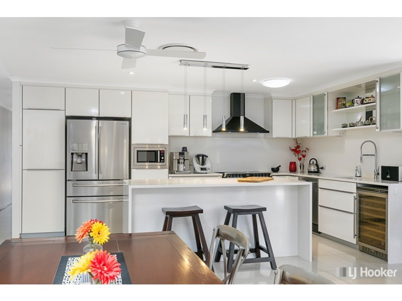 32 Dorsal Drive, Birkdale QLD 4159