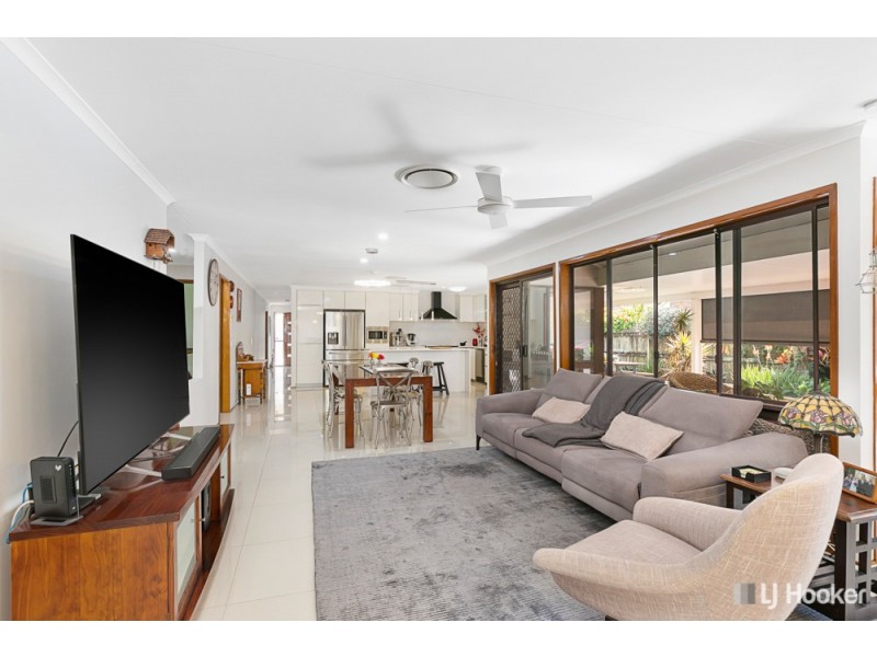 32 Dorsal Drive, Birkdale QLD 4159