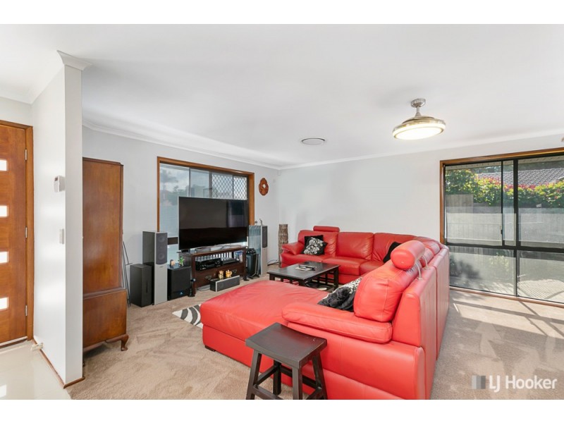 32 Dorsal Drive, Birkdale QLD 4159