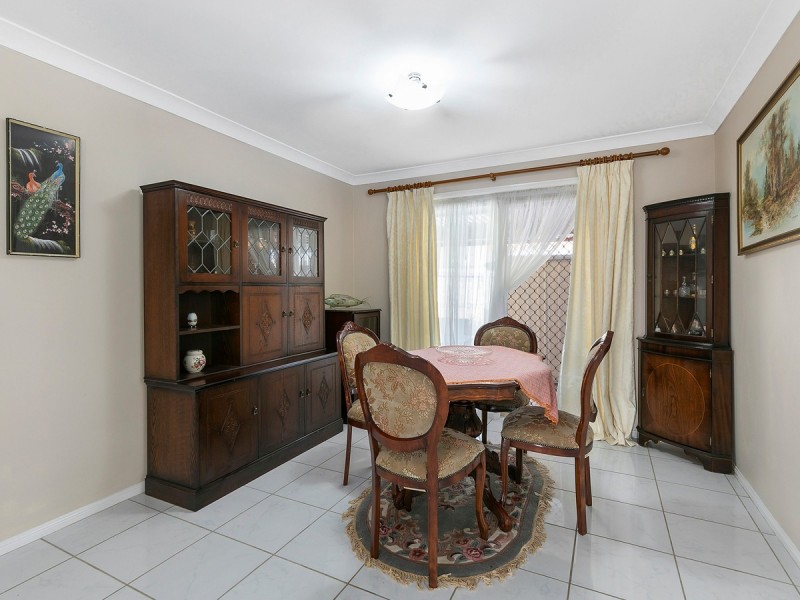 2/1 Club Crescent, Redland Bay QLD 4165