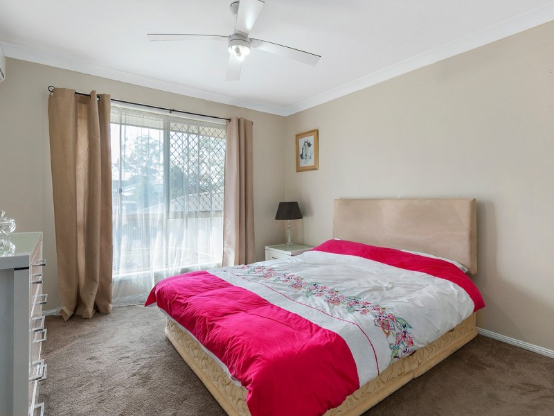 2/1 Club Crescent, Redland Bay QLD 4165