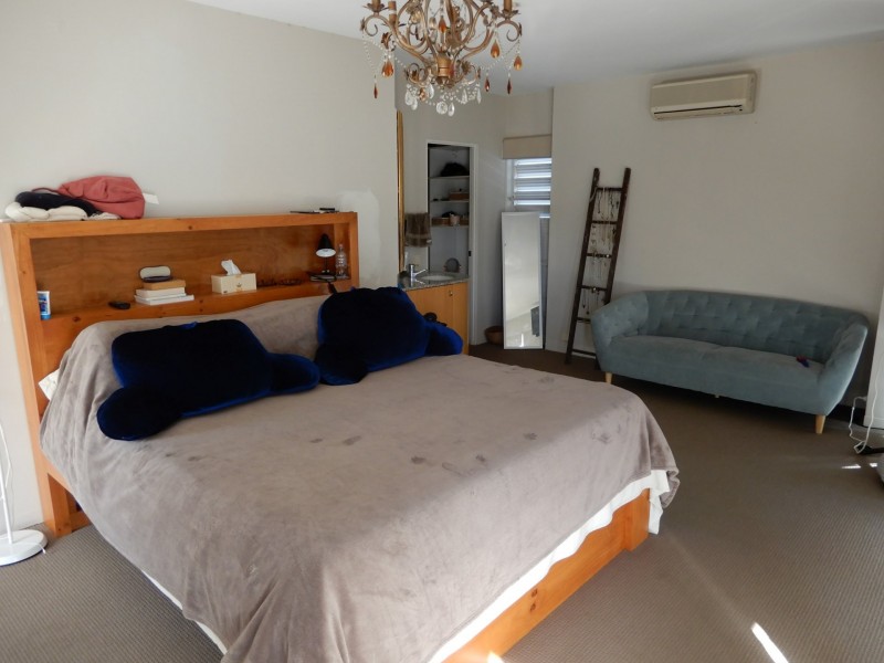 16 Oak Street, Ormiston QLD 4160