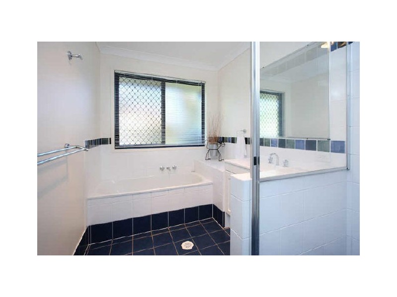 25 Bayshore Place, Cleveland QLD 4163