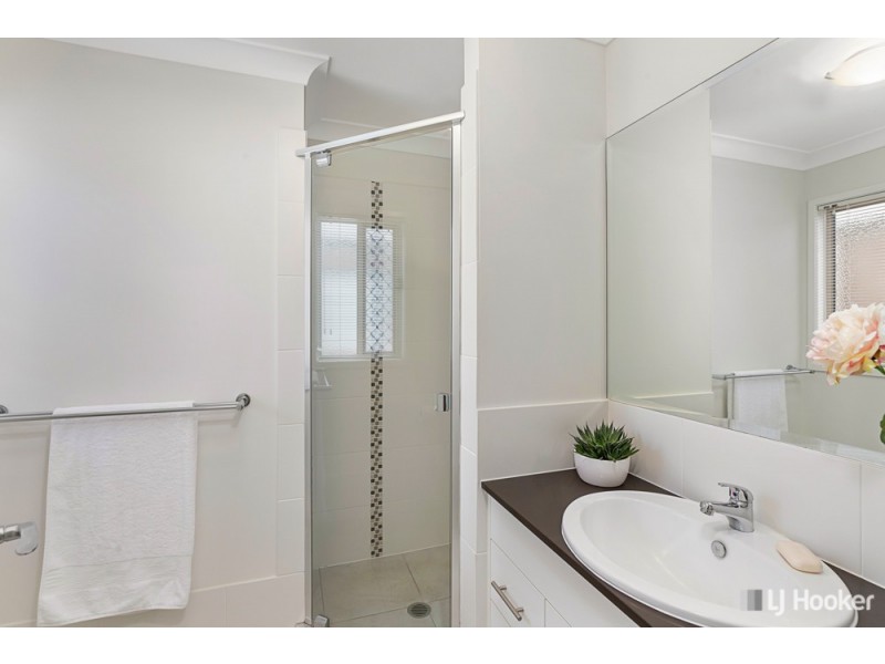 56A Gordon Street, Ormiston QLD 4160