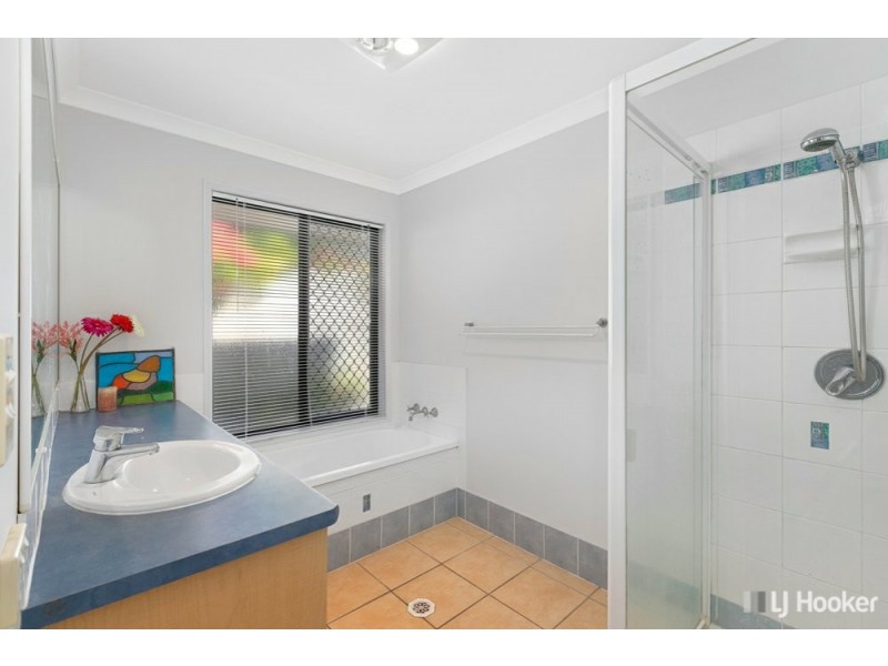 3 Potts Place, Redland Bay QLD 4165