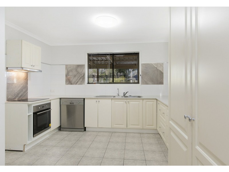 16 Ziegenfusz Road, Thornlands QLD 4164
