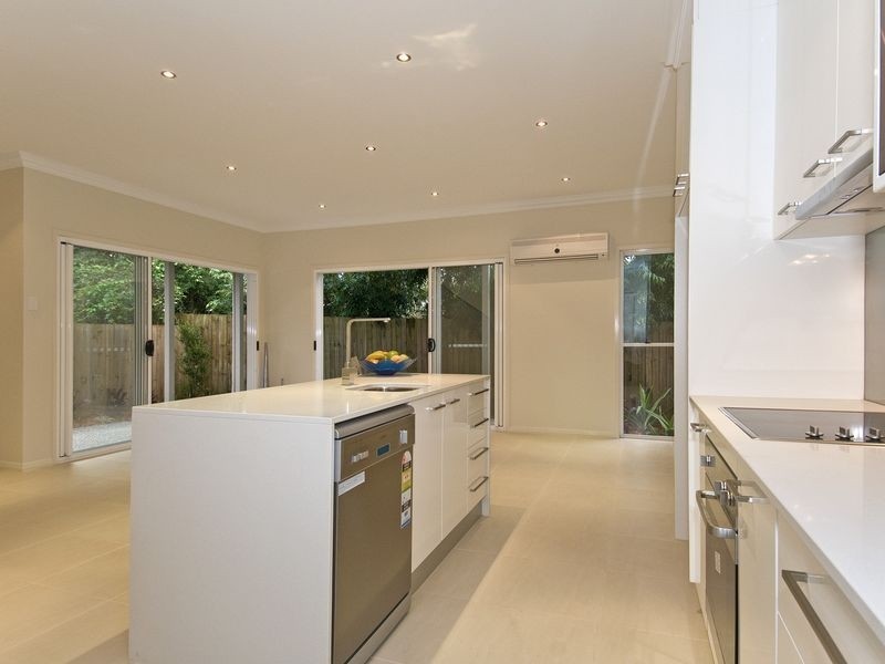 4/4 Russell Street, Cleveland QLD 4163