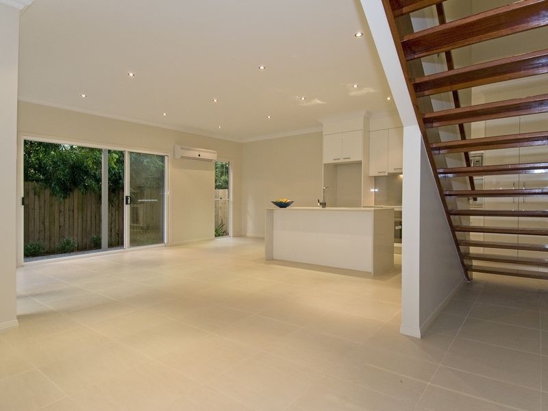 4/4 Russell Street, Cleveland QLD 4163